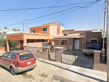 VENTA DE CASA Lago Peipus , Jardines del Lago, 21330 Mexicali, B.C.