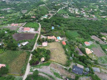 EN VENTA TERRENO EN YUNGUILLA SECTOR LOS PUERES