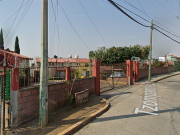 CASA EN SAN CARLOS BORRONEO, LOMAS DE AHUATLAN EN CUERNAVACA, ¡ NO CREDITOS !