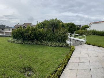 Vendo casa en Cumbayá, Miravalle