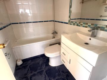 VENTA CASA 5 DORMITORIOS 2 BAÑOS VILLA SAINT MORITZ PEÑUELAS CQBO