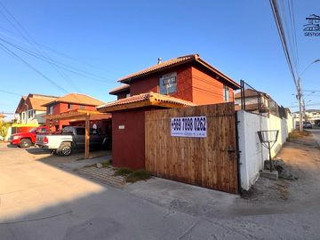 VENTA CASA 5 DORMITORIOS 2 BAÑOS VILLA SAINT MORITZ PEÑUELAS CQBO