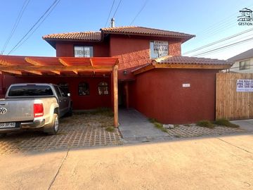 VENTA CASA 5 DORMITORIOS 2 BAÑOS VILLA SAINT MORITZ PEÑUELAS CQBO