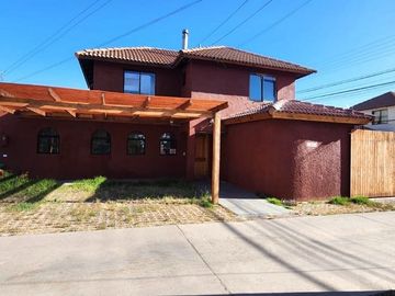 VENTA CASA 5 DORMITORIOS 2 BAÑOS VILLA SAINT MORITZ PEÑUELAS CQBO