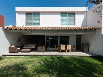 CASA EN PUERTA PARAISO