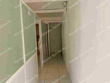 LOCAL COMERCIAL ESQUINERO EN VENTA, NUEVA KENNEDY