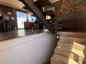 SE VENDE casa con exclusivo diseño en hormigon y fierro Avda El santo 3417 La serena