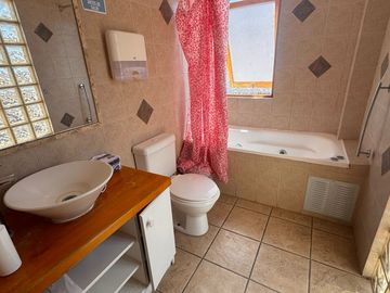 SE VENDE casa con exclusivo diseño en hormigon y fierro Avda El santo 3417 La serena