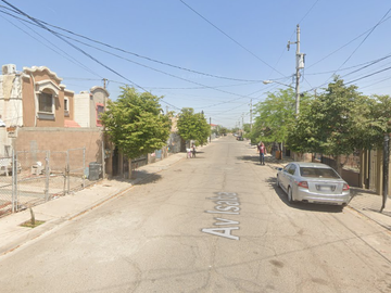 Casa en venta, Av Isaba, Villa Rdcial del Prado, Villas Residencial del Prado, Mexicali, B.C, recuperación bancaria.