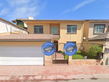Casa en Hacienda Agua Caliente Tijuana Baja California. Remates Exclusivos, Tu nuevo hogar te espera.