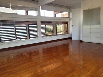 Venta de hermoso departamento en Las Lagunas