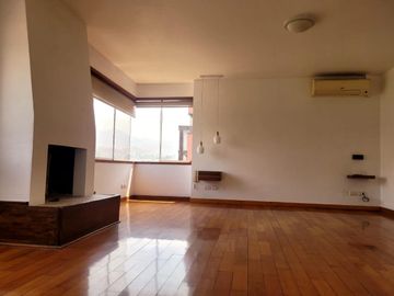 Venta de hermoso departamento en Las Lagunas