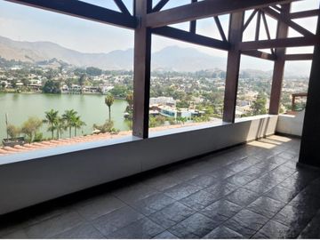 Venta de hermoso departamento en Las Lagunas
