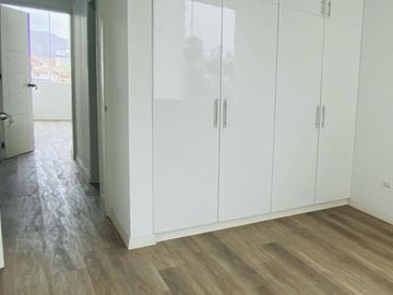 SE VENDE DEPARTAMENTOS EN ATE VITARTE DE ESTRENO LIMITE CON LA MOLINA