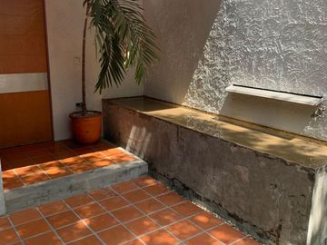 CASA EN VENTA EN LAS CAÑADAS
