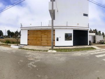 Casa Para Tu Familia O Negocio De Gran Potencial De Renta En Alameda Lima Sur - Chilca