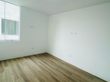 SE VENDE DEPARTAMENTOS DE ESTRENO EN ATE LIMITE CON LA MOLINA , URBANIZACIÓN CON SEGURIDAD.