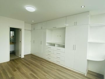 SE VENDE DEPARTAMENTOS DE ESTRENO EN ATE LIMITE CON LA MOLINA , URBANIZACIÓN CON SEGURIDAD.