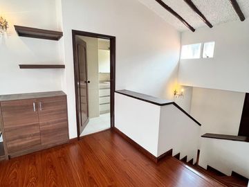 APARTAMENTO EN VENTA ESQUINERO  BARRIO EL BATAN