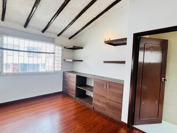 APARTAMENTO EN VENTA ESQUINERO  BARRIO EL BATAN
