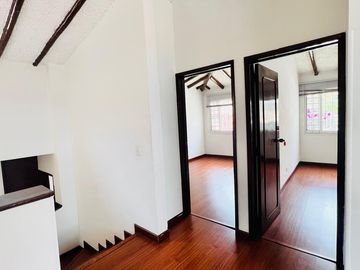 APARTAMENTO EN VENTA ESQUINERO  BARRIO EL BATAN
