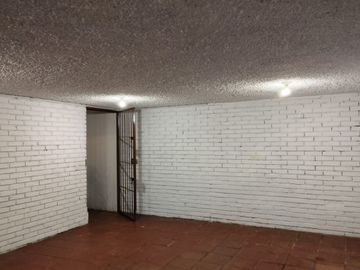 APARTAMENTO EN VENTA ESQUINERO  BARRIO EL BATAN