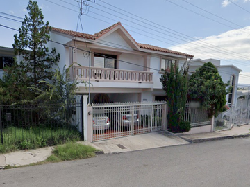 Casa en Venta en Lomas del Santuario, Chihuahua