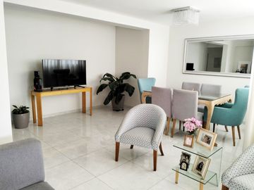 VENTA DE HERMOSO DEPARTAMENTO DUPLEX EN SURCO CERCA AL OVALO HIGUERETA