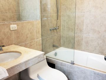 VENTA DE HERMOSO DEPARTAMENTO DUPLEX EN SURCO CERCA AL OVALO HIGUERETA
