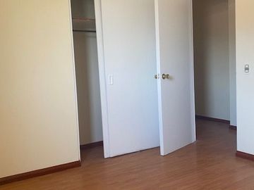 SE VENDE DEPTO EN EDIFICIO RESIDENTES.