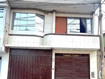 VENTA DE CASA  LOS ROBLES DE CONDEVILLA CARABAYLLO