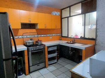 VENTA DE CASA  LOS ROBLES DE CONDEVILLA CARABAYLLO