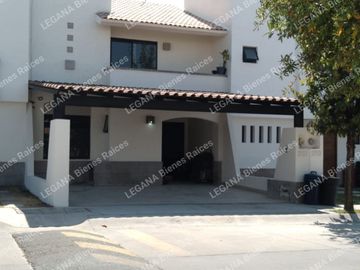 CASA EN RENTA EN BOSQUES DEL PEDREGAL SUR-ESTE DE LEON GUANAJUATO