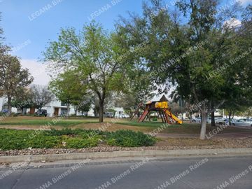CASA EN RENTA EN BOSQUES DEL PEDREGAL SUR-ESTE DE LEON GUANAJUATO