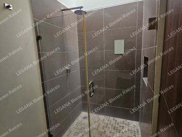 CASA EN RENTA EN BOSQUES DEL PEDREGAL SUR-ESTE DE LEON GUANAJUATO