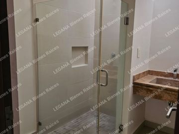 CASA EN RENTA EN BOSQUES DEL PEDREGAL SUR-ESTE DE LEON GUANAJUATO