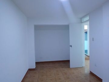 🚨 VENTA DE CASA FRENTE PARQUE CERCADO LIMA
