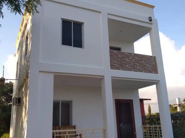 HOUSE AND LOT FOR SALE OR FOR RENT ID 14963