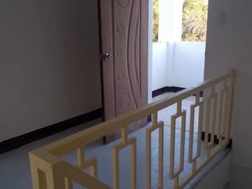 HOUSE AND LOT FOR SALE OR FOR RENT ID 14963