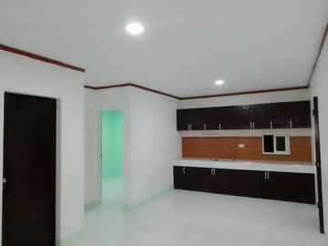 HOUSE AND LOT FOR SALE OR FOR RENT ID 14963