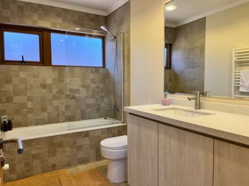 Venta de Gran Casa en Sector Estancilla