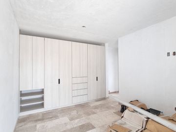 RESIDENCIA EN CARTUJA CON SOTANO, FRENTE A LAS AMENIDADES, 4 RECÁMARAS, MULTIFUNCIONAL, ROOF, EQUIPADA