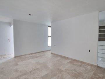 RESIDENCIA EN CARTUJA CON SOTANO, FRENTE A LAS AMENIDADES, 4 RECÁMARAS, MULTIFUNCIONAL, ROOF, EQUIPADA