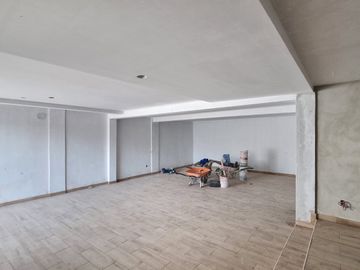 RESIDENCIA EN CARTUJA CON SOTANO, FRENTE A LAS AMENIDADES, 4 RECÁMARAS, MULTIFUNCIONAL, ROOF, EQUIPADA
