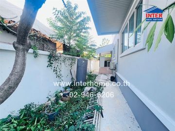 2-storey detached house, 133.5 sq m., detached house near Robinson Srisaman, Si Mum Muang Market, Rangsit University, Songprapa Road, Don Mueang Distr