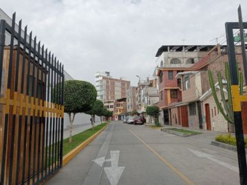 VENTA DE HERMOSO DEPARTAMENTO EN 2DO PISO