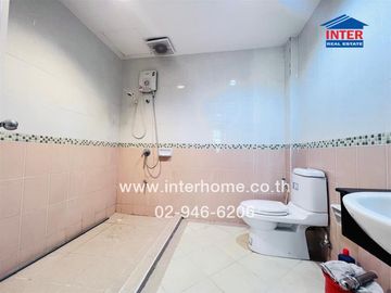 3-storey townhouse, 20 sq m, Klang Muang Village, Lucerne Sukhumvit (On Nut 46), Soi Sukhumvit 77 (Soi On Nut 46), Sukhumvit 77 Road, On Nut 46 Road,