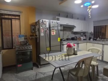 Venta-Casa en Urdenor 1, norte de Guayaquil, cerca de Alborada, Garzota, Francisco de orellana y a Minutos de Mall del Sol, Citymall y Ciudad Colon