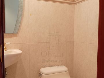 Venta-Departamento en Edif. San Francisco 300, sobre la av. 9 de octubre, cerca del Malecon 2000, centro de Guayaquil, a minutos de Puerto Santa Ana