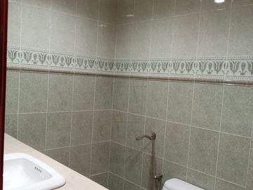 Venta-Departamento en Edif. San Francisco 300, sobre la av. 9 de octubre, cerca del Malecon 2000, centro de Guayaquil, a minutos de Puerto Santa Ana